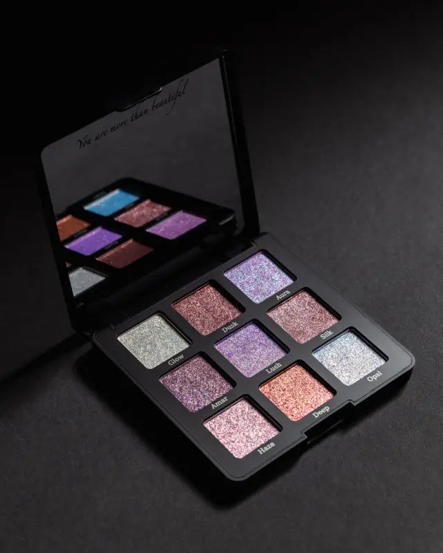 Paleta de farduri Affluence VIP Professional