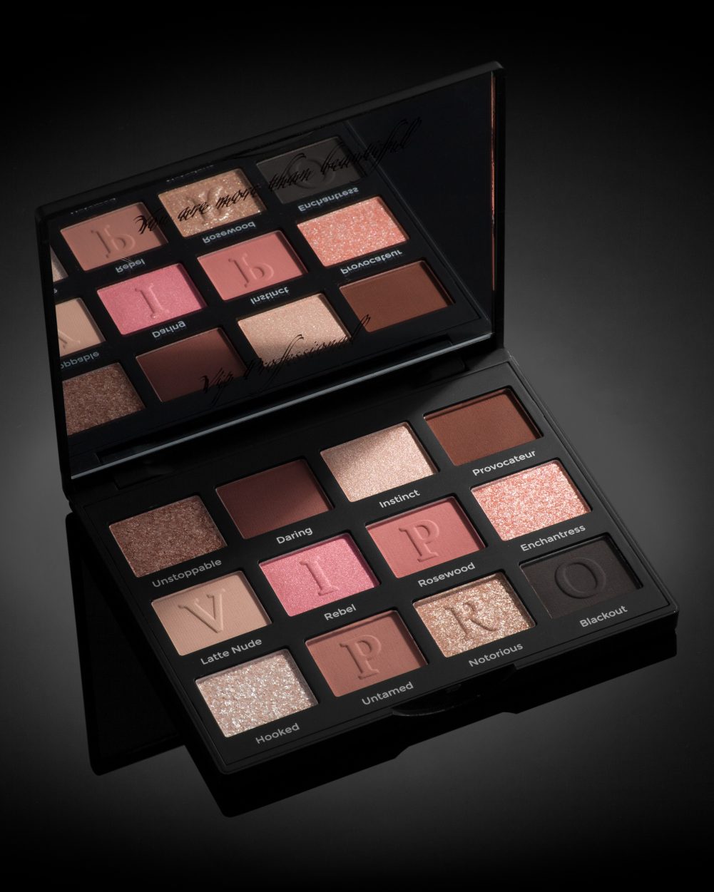 Paleta de farduri Unstoppable VIP Professional