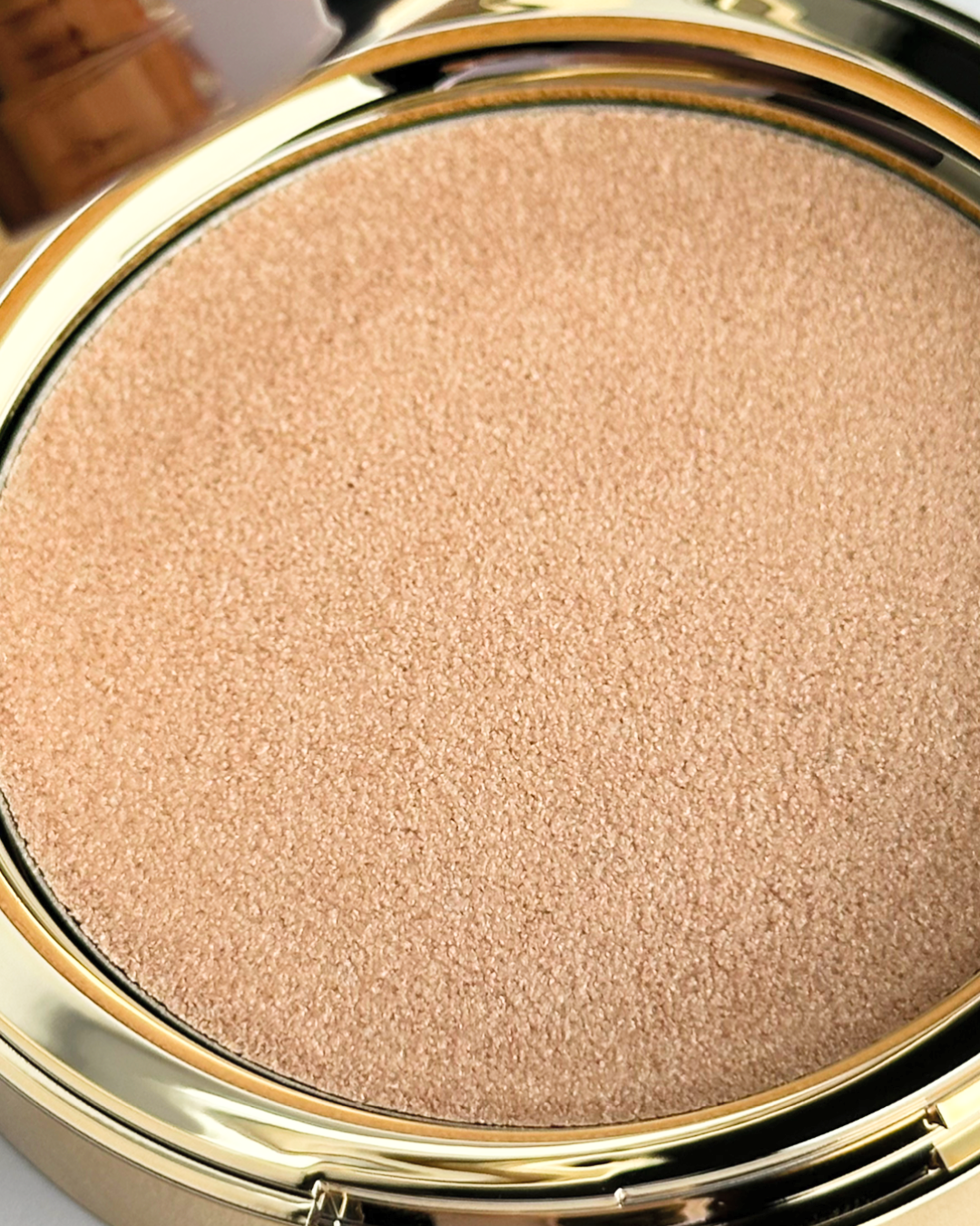 Iluminator cremos Skin Glow Mark Wirlen